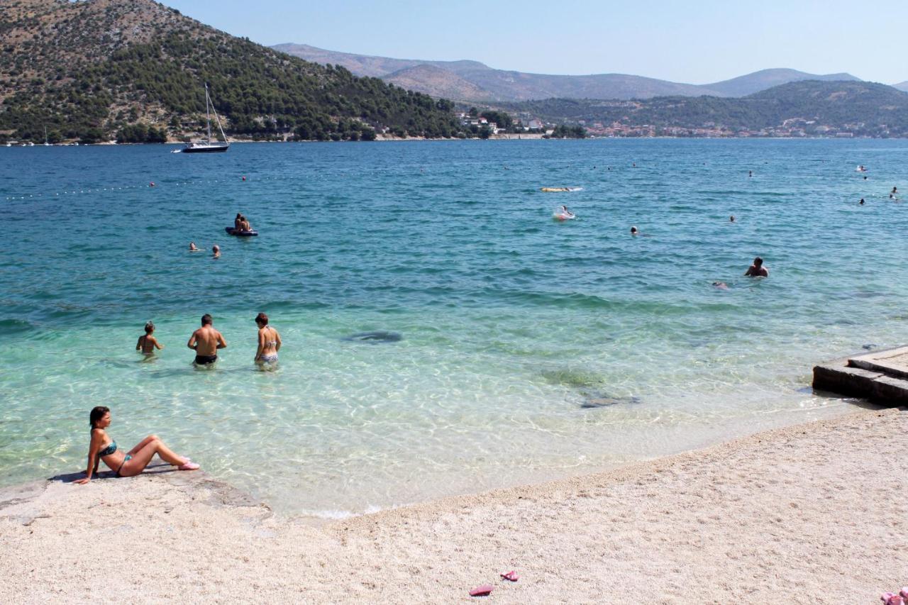 Apartments And Rooms With Parking Space Marina, Trogir - 5953 ภายนอก รูปภาพ