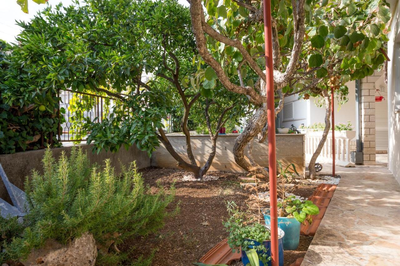 Apartments And Rooms With Parking Space Marina, Trogir - 5953 ภายนอก รูปภาพ