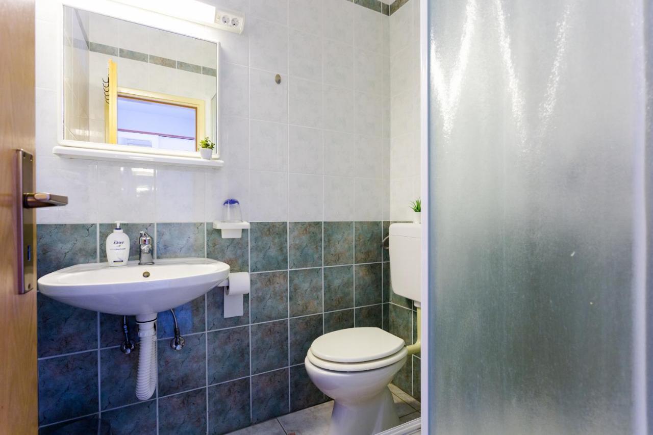 Apartments And Rooms With Parking Space Marina, Trogir - 5953 ภายนอก รูปภาพ