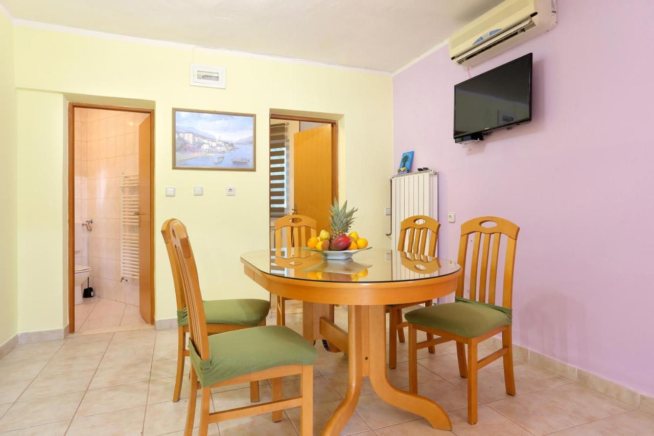 Apartments And Rooms With Parking Space Marina, Trogir - 5953 ภายนอก รูปภาพ