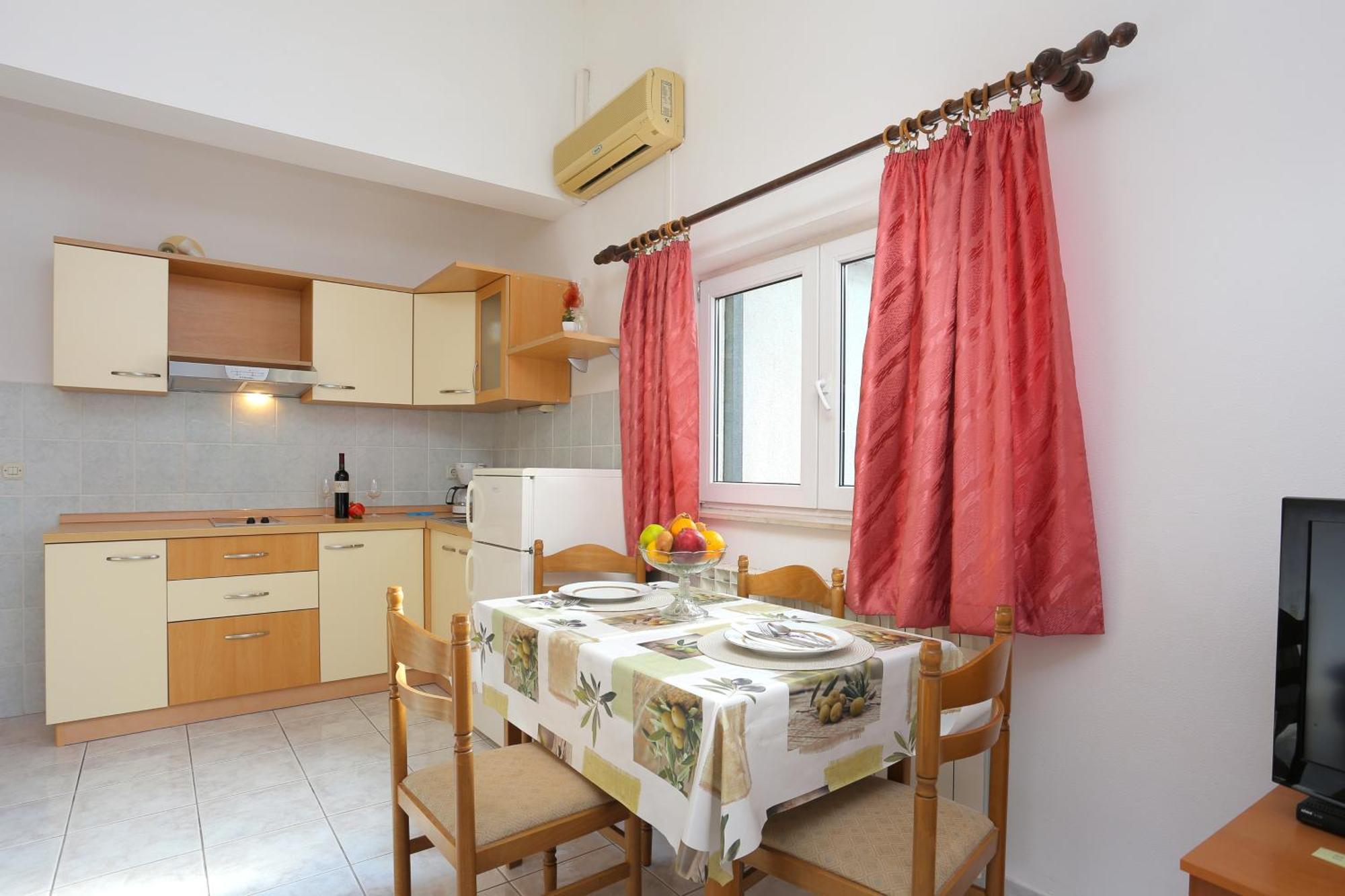 Apartments And Rooms With Parking Space Marina, Trogir - 5953 ห้อง รูปภาพ